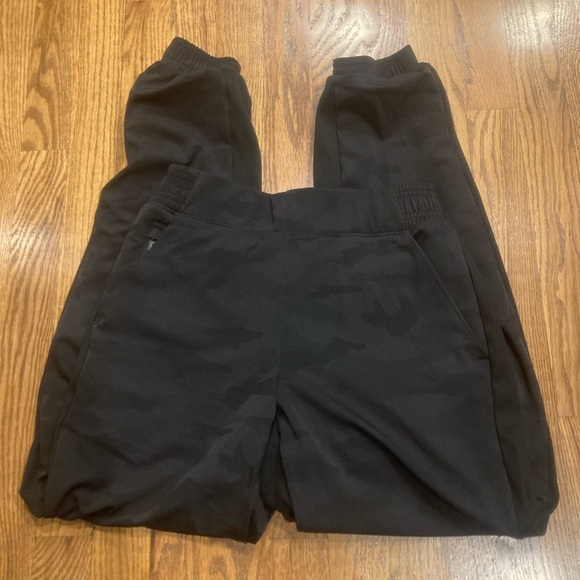 Athleta | Like New! Lined Brooklyn Camo Joggers Size 0 Bundle & Save! - Picture 2 of 6